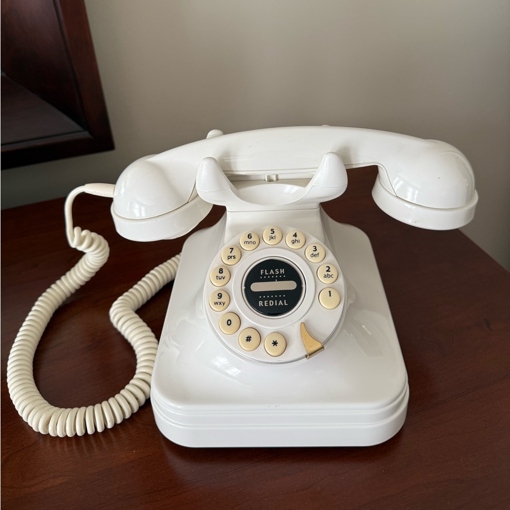 Pottery Barn Vintage Style Corded Phone